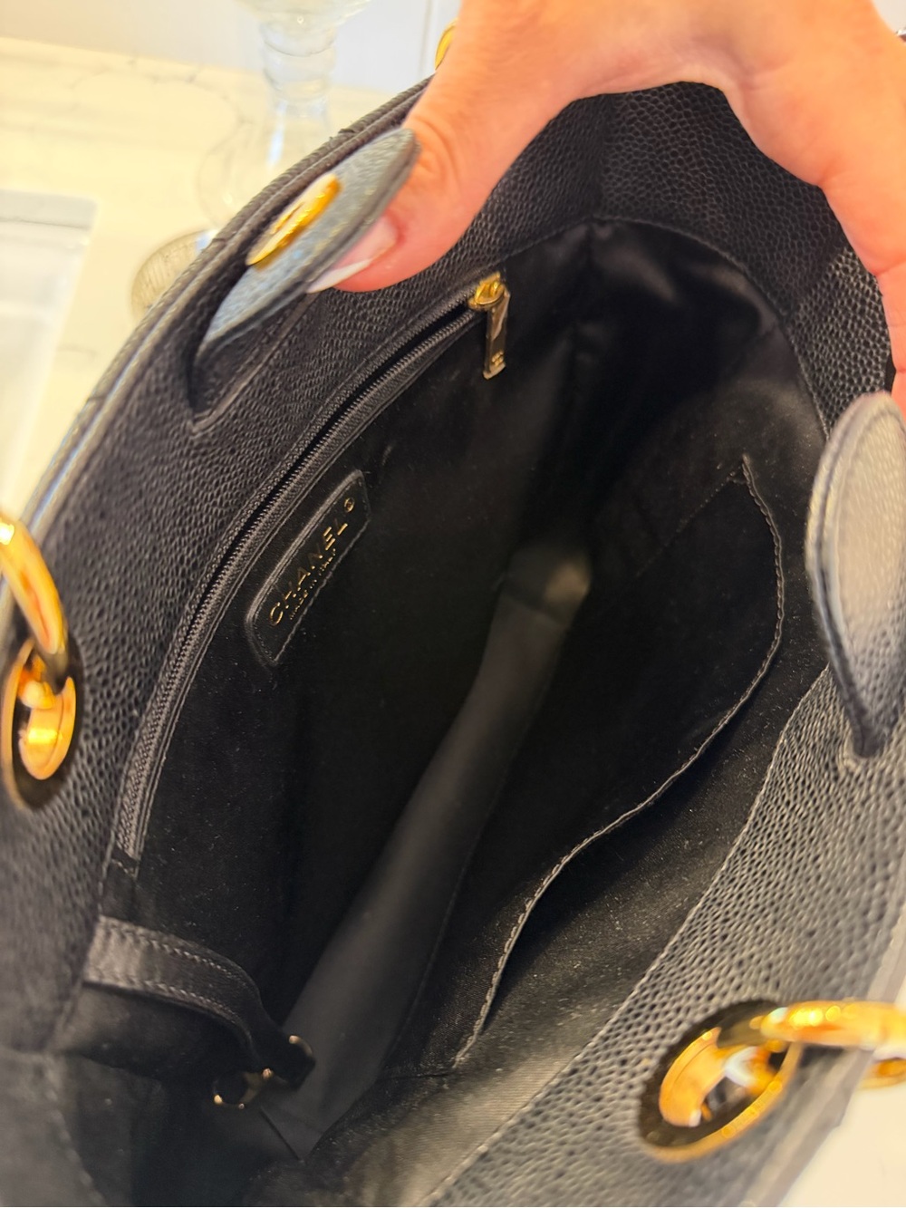 Chanel Black Quilted Leather Petite Shopping Tote with Gold Chain Straps - Picture 6 of 8